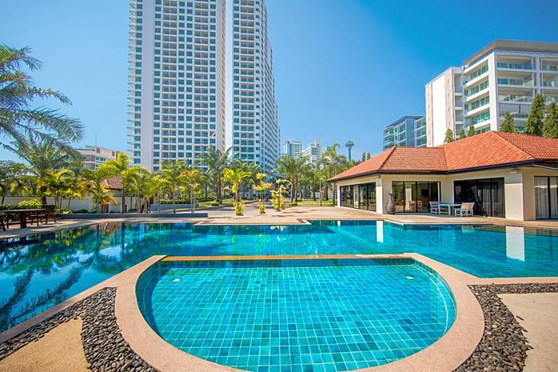 Private Beach Majestic Pool Villa Pattaya Exterior foto
