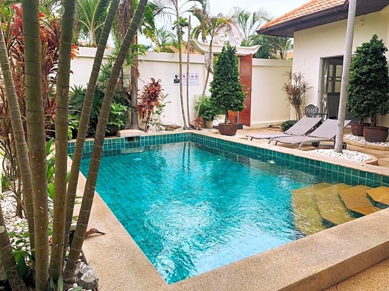 Private Beach Majestic Pool Villa Pattaya Exterior foto